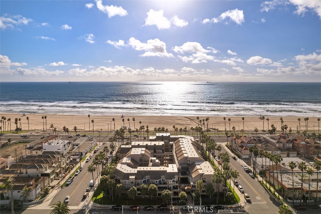 1200 Pacific Coast 321