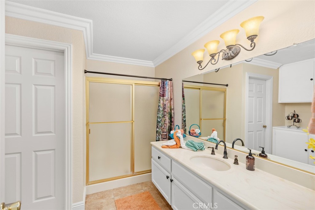 3630 S Bear Street 67