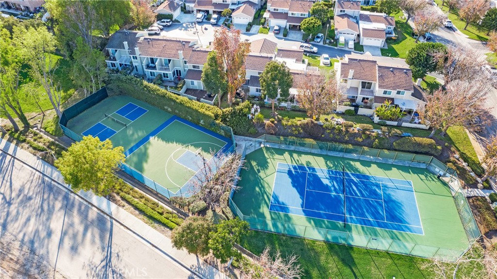 33086 Southwind Court