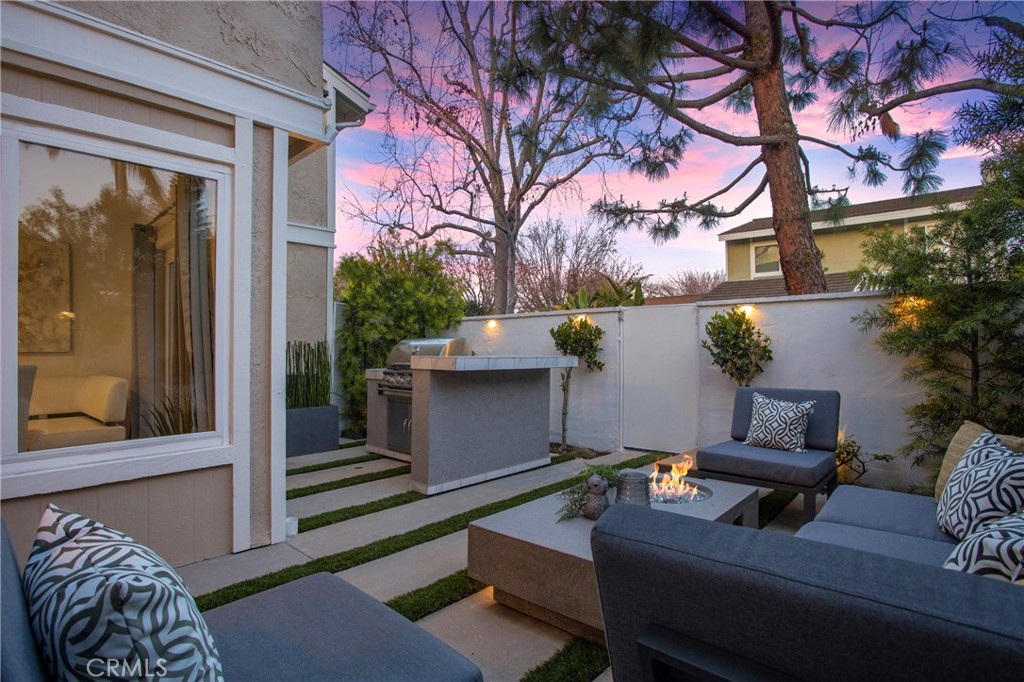 33086 Southwind Court