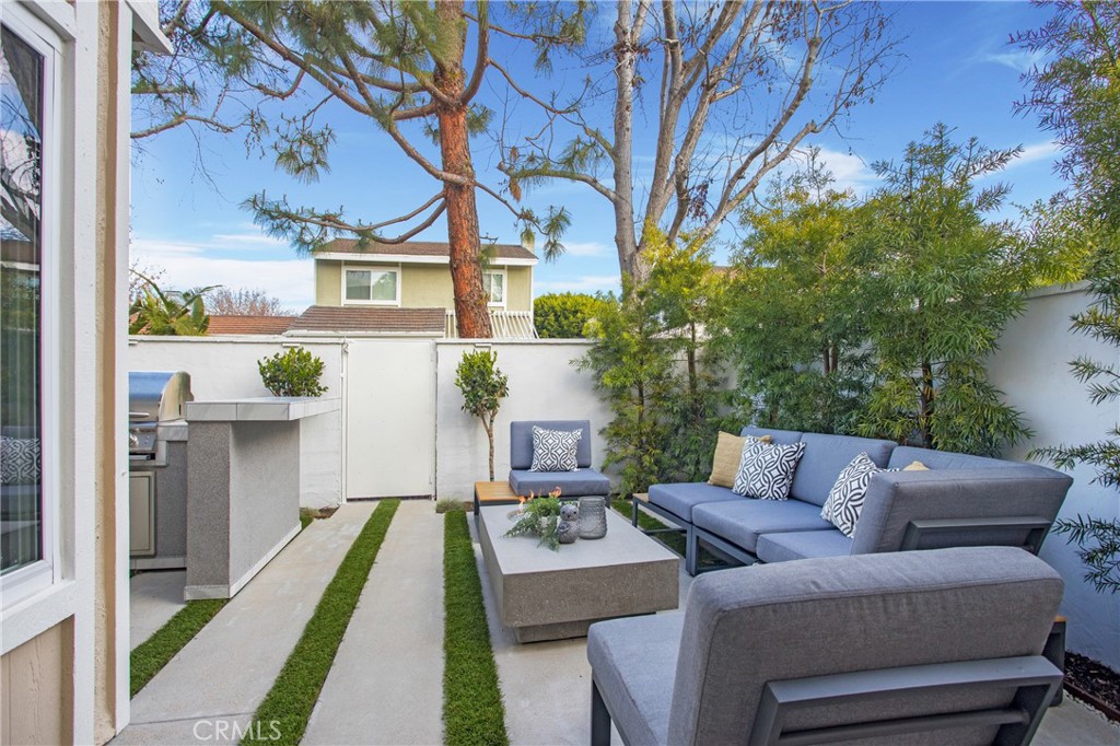 33086 Southwind Court