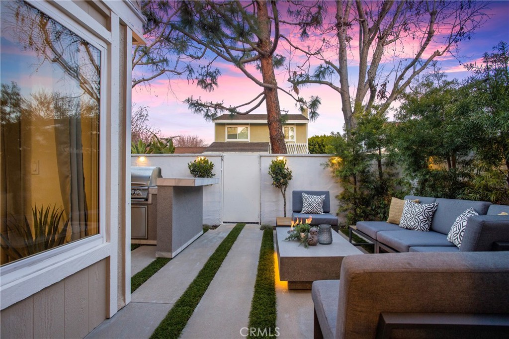 33086 Southwind Court