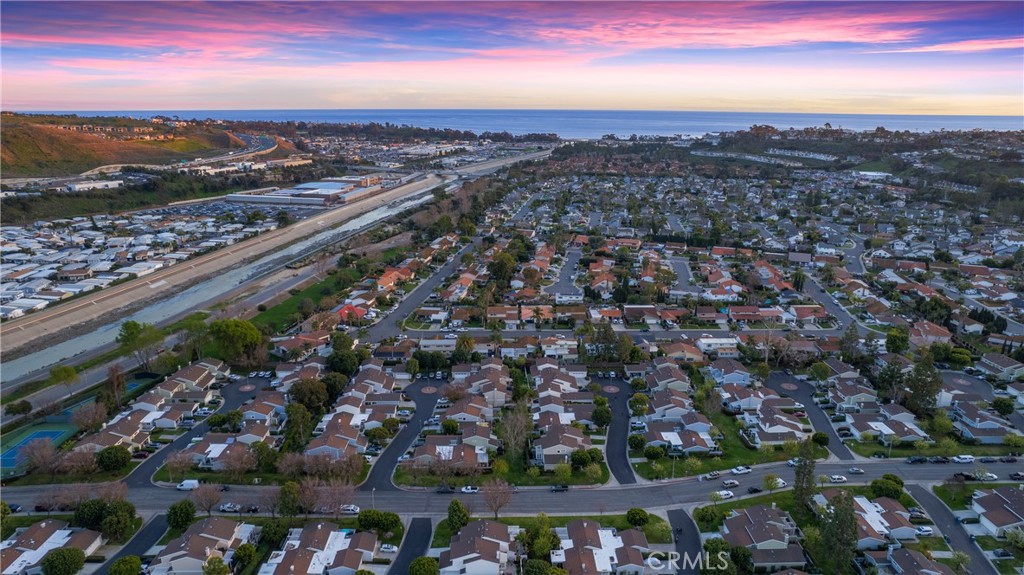 33086 Southwind Court