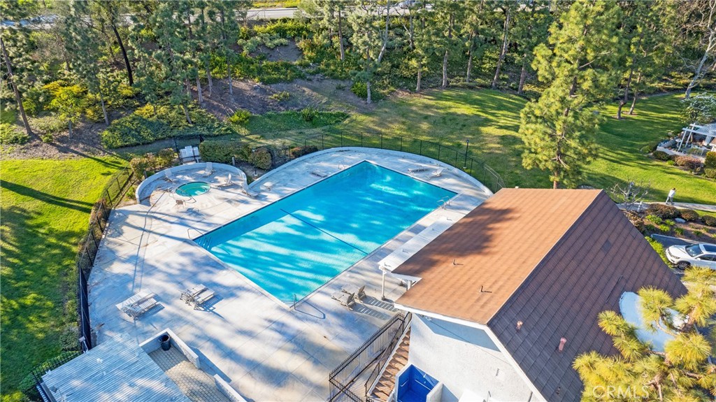 33086 Southwind Court