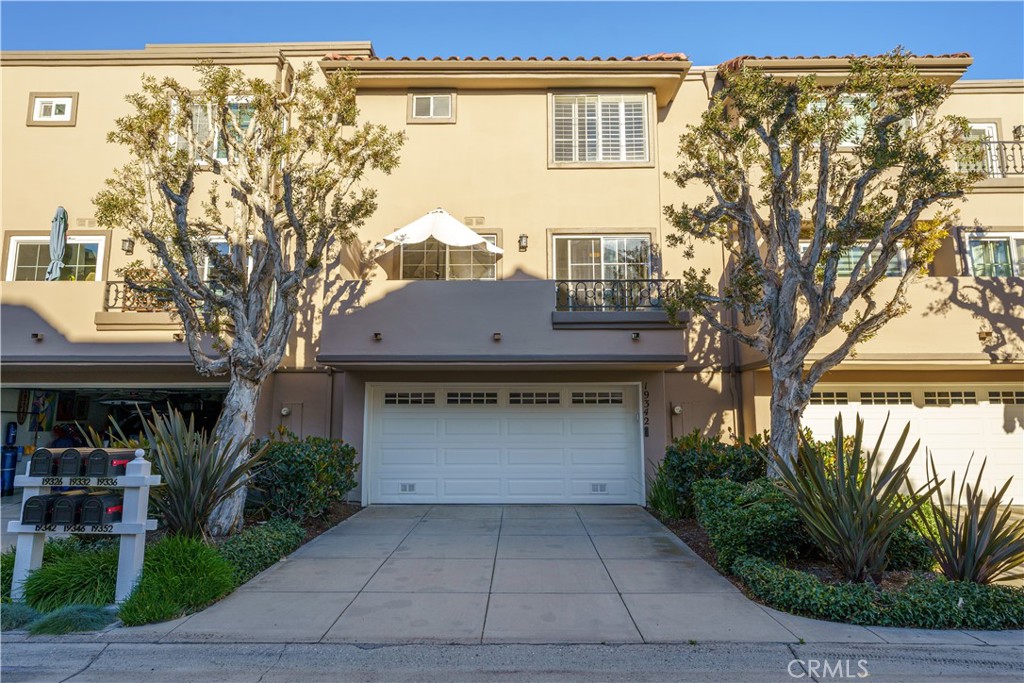 19342 Peachtree Lane