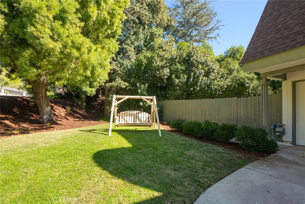 10272 Shadyridge Drive