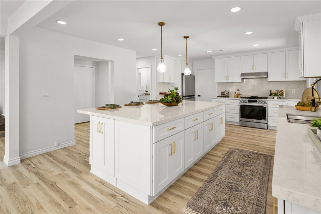 10272 Shadyridge Drive