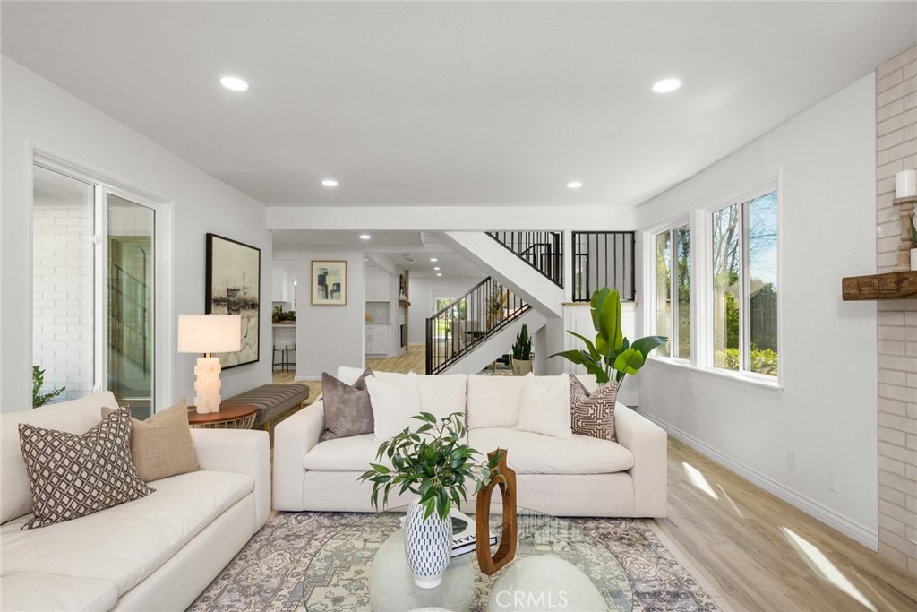 10272 Shadyridge Drive