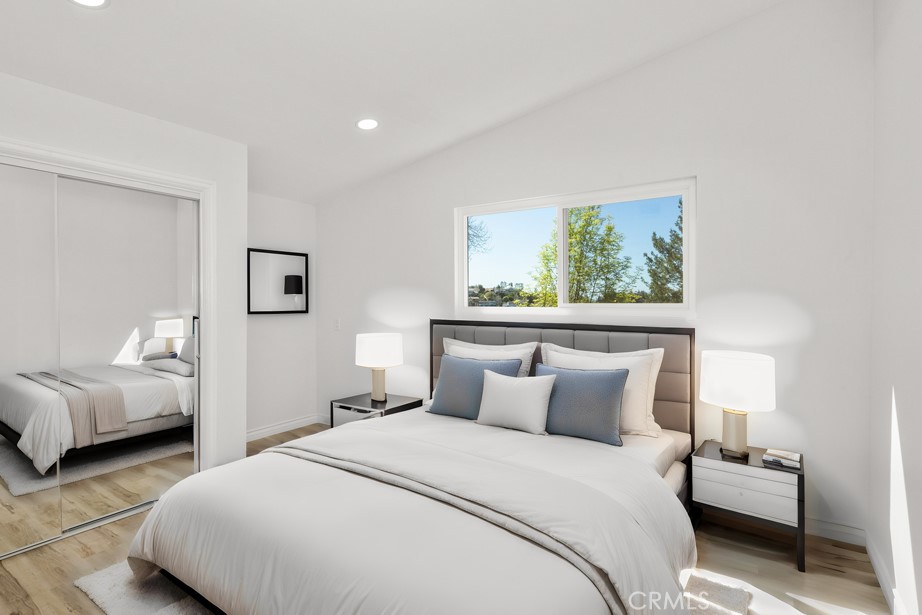 10272 Shadyridge Drive