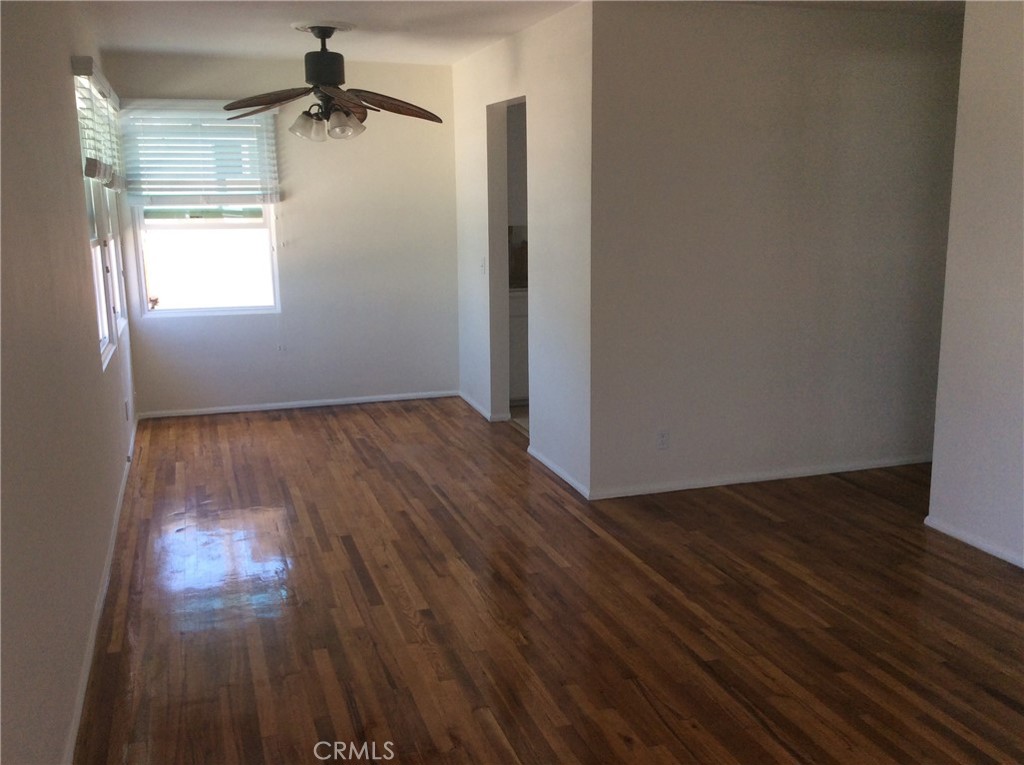 213 Avenida Granada 2