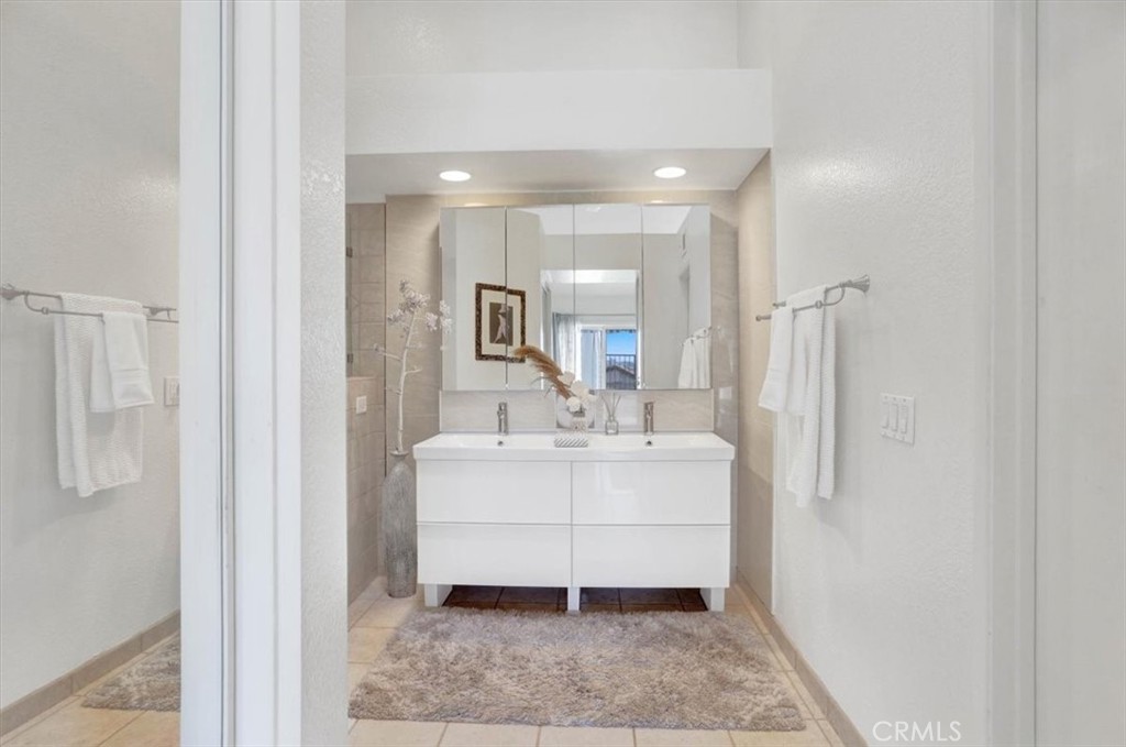 27355 Paseo La Serna