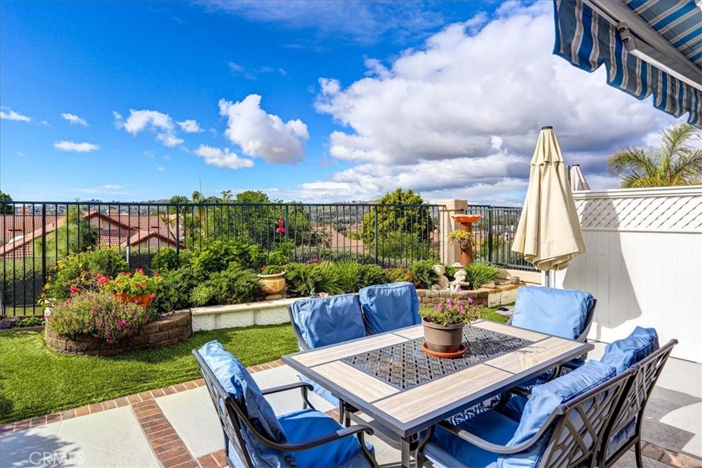 27355 Paseo La Serna