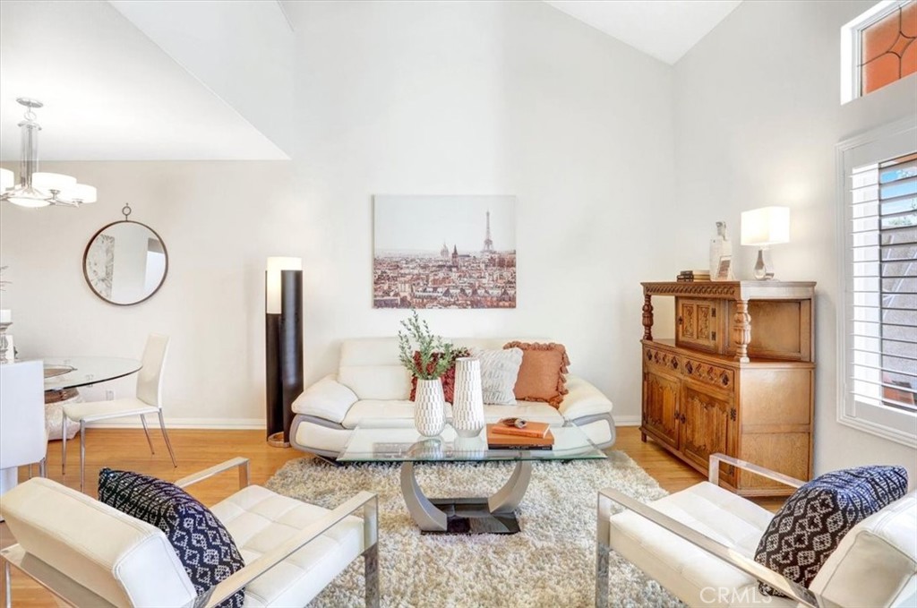 27355 Paseo La Serna