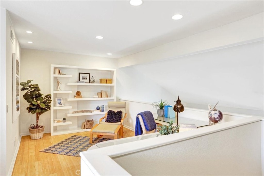 27355 Paseo La Serna