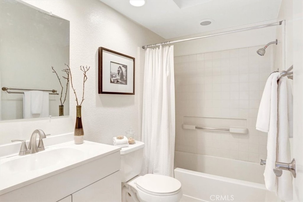 27355 Paseo La Serna