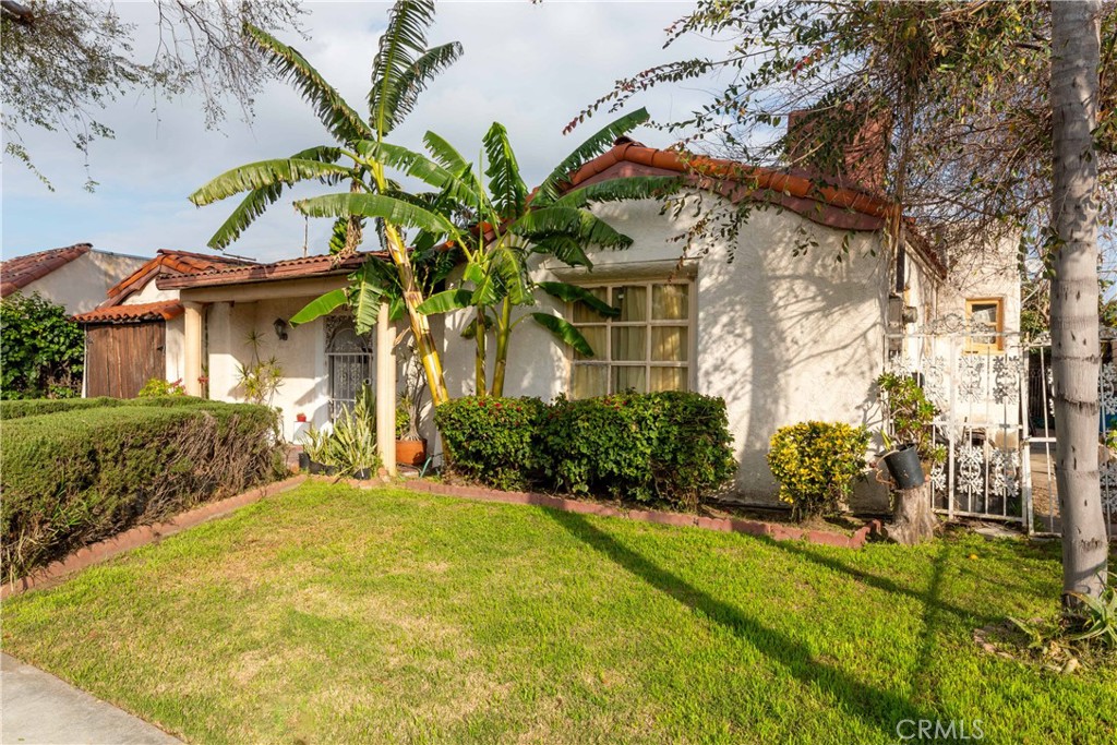 2567 E Jefferson Street