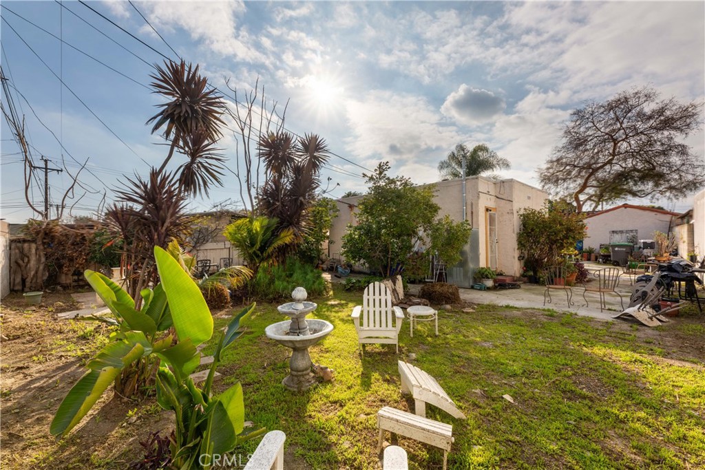 2567 E Jefferson Street