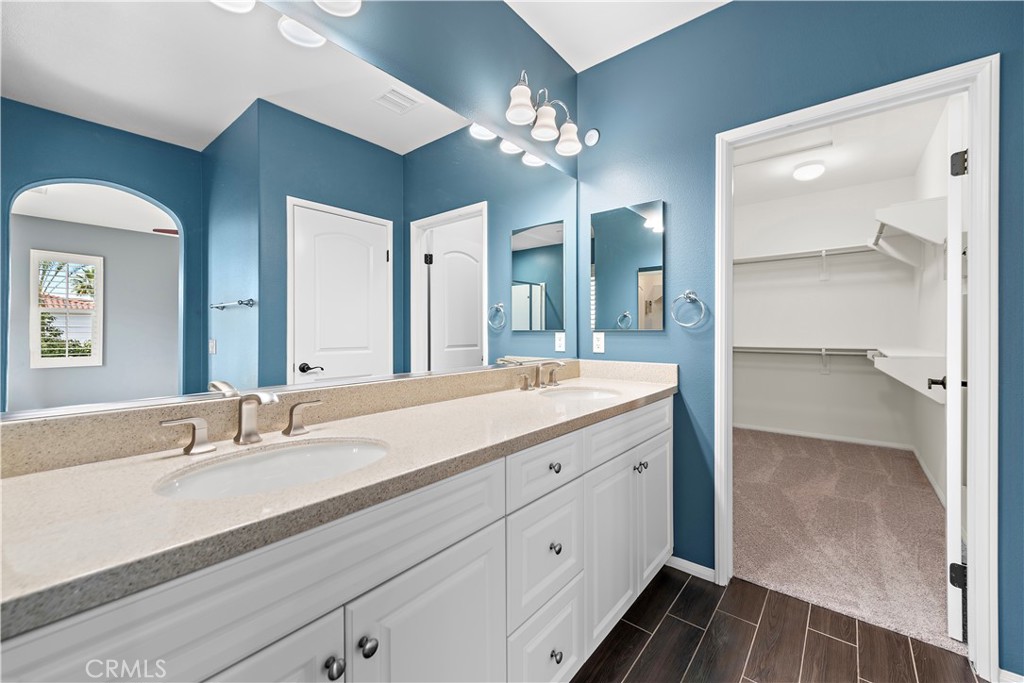 535 S Kroeger Street