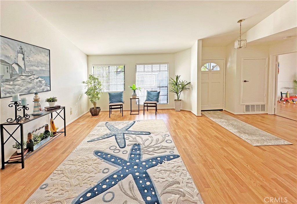 24470 Avenida De Los Ninos