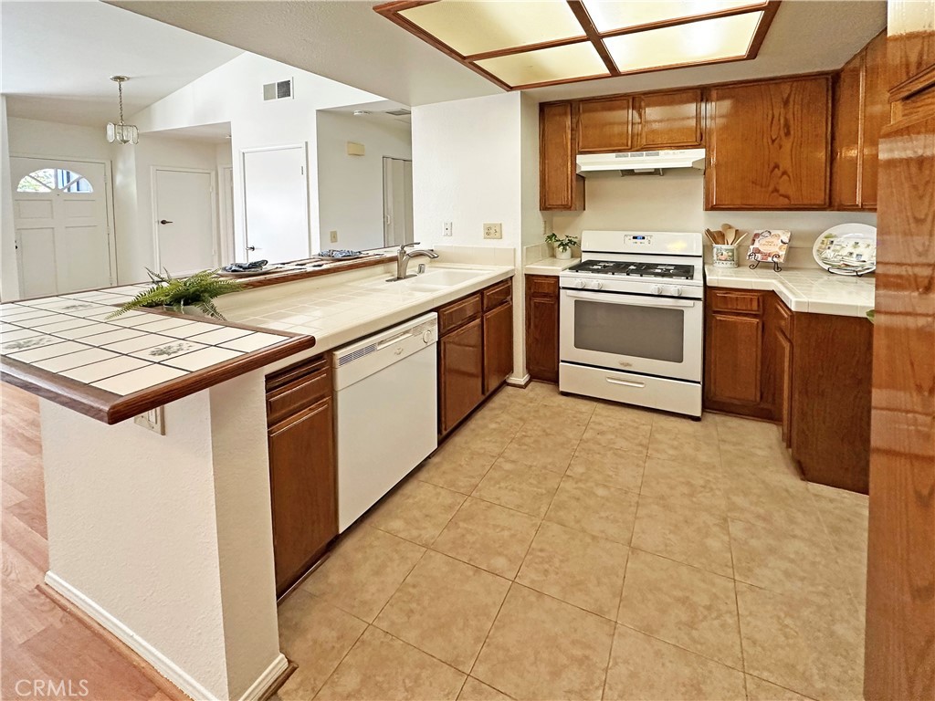 24470 Avenida De Los Ninos