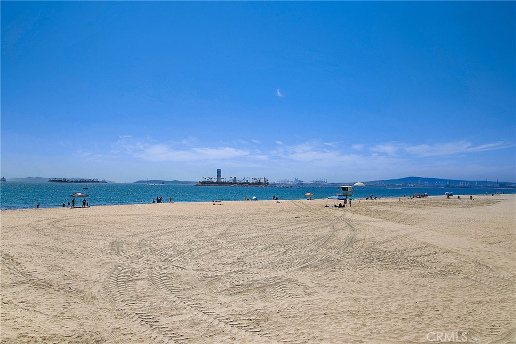 555 Maine Avenue 307