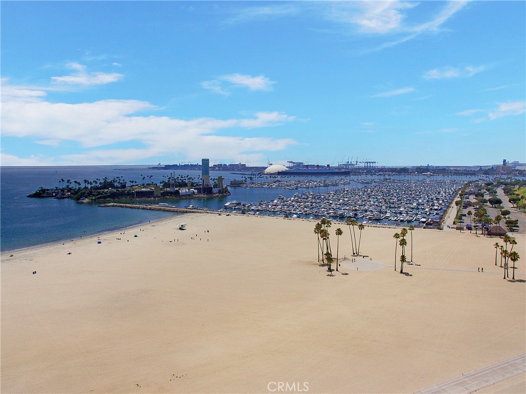 555 Maine Avenue 307