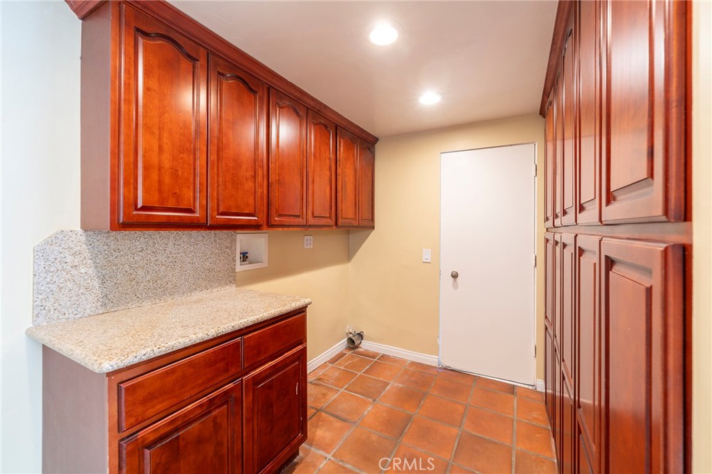 16801 SEA WITCH Lane