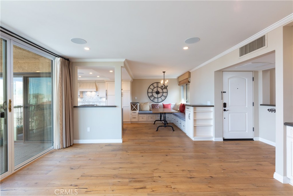 201 Bay Shore Avenue 305