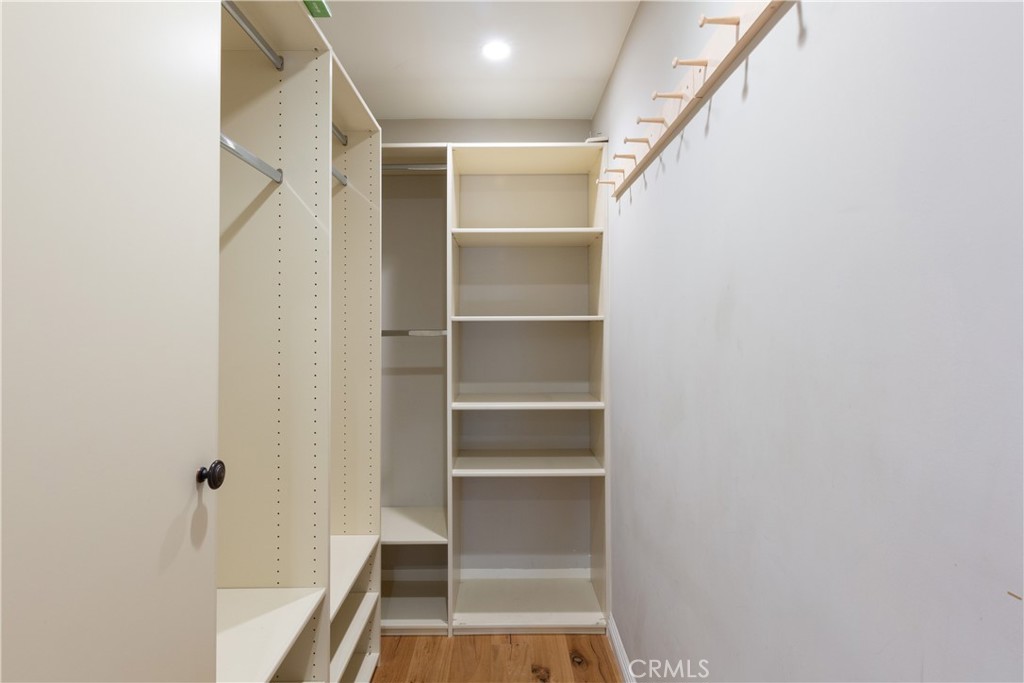 201 Bay Shore Avenue 305