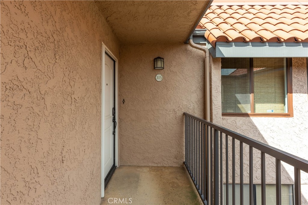 201 Bay Shore Avenue 305