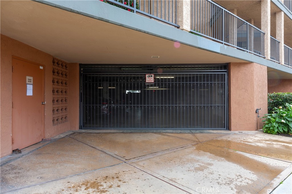 201 Bay Shore Avenue 305