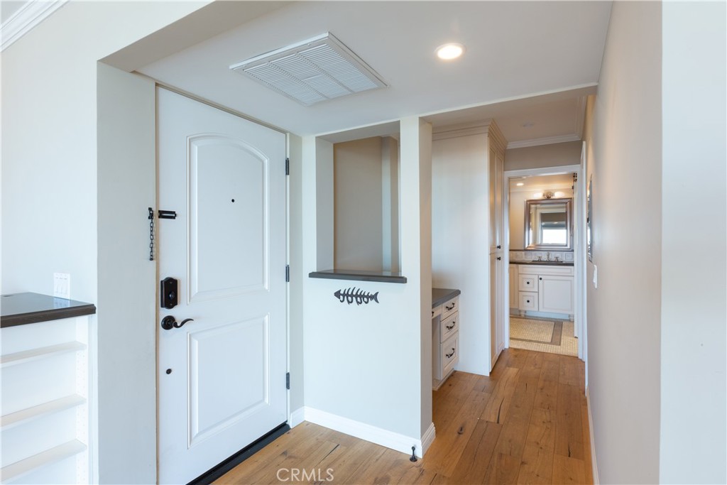 201 Bay Shore Avenue 305