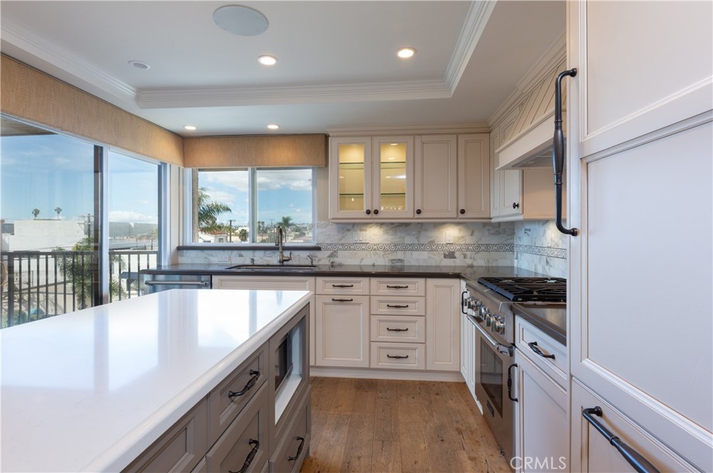 201 Bay Shore Avenue 305