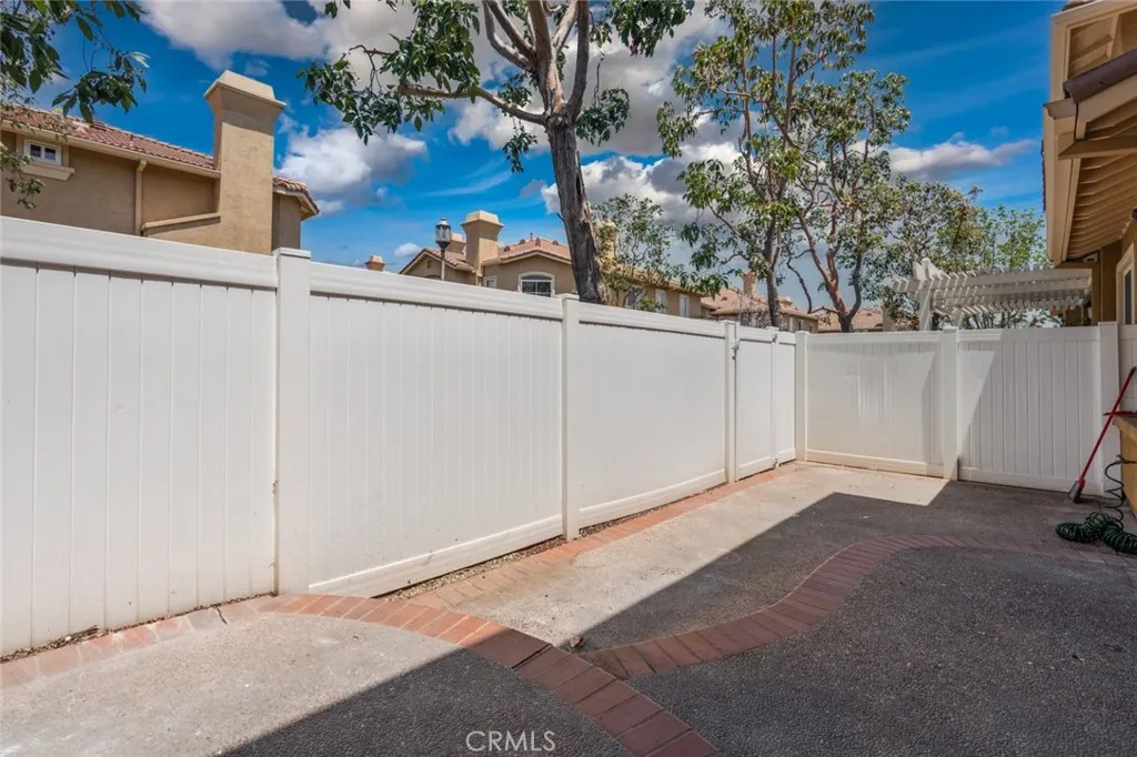 5021 E. Picadilly Pl # C