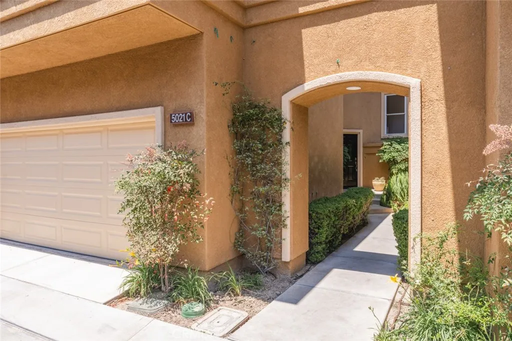 5021 E. Picadilly Pl # C