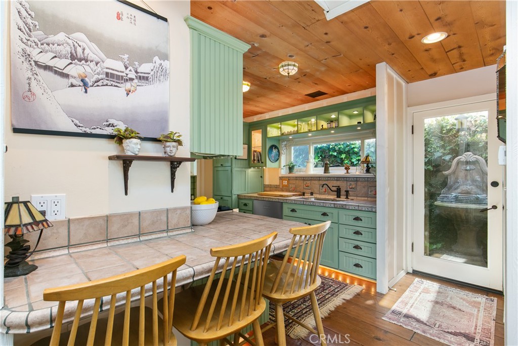 31592 Santa Rosa Dr.