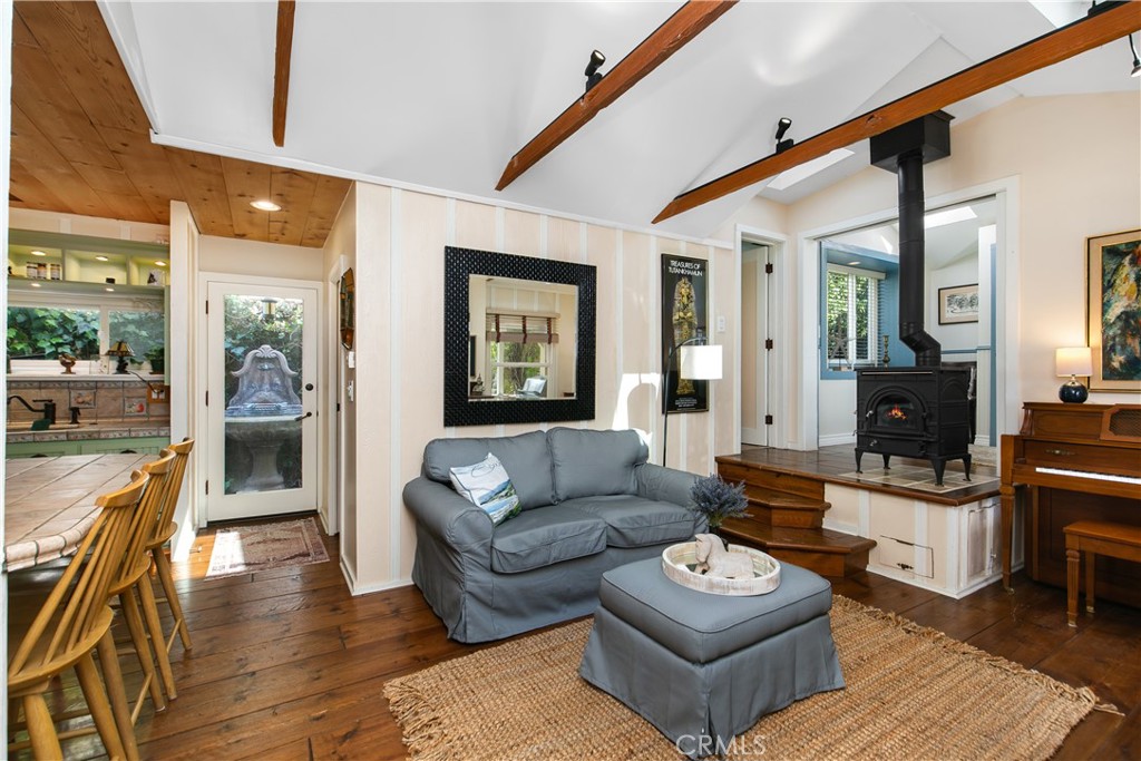 31592 Santa Rosa Dr.
