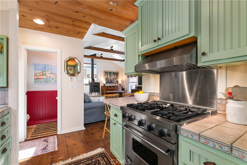 31592 Santa Rosa Dr.