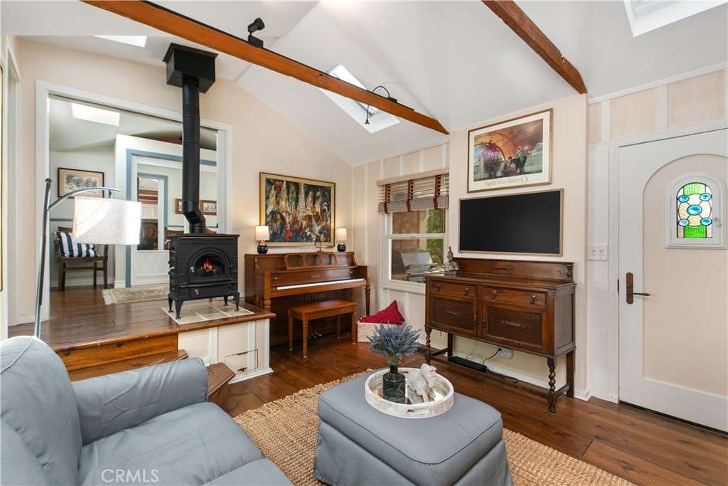 31592 Santa Rosa Dr.