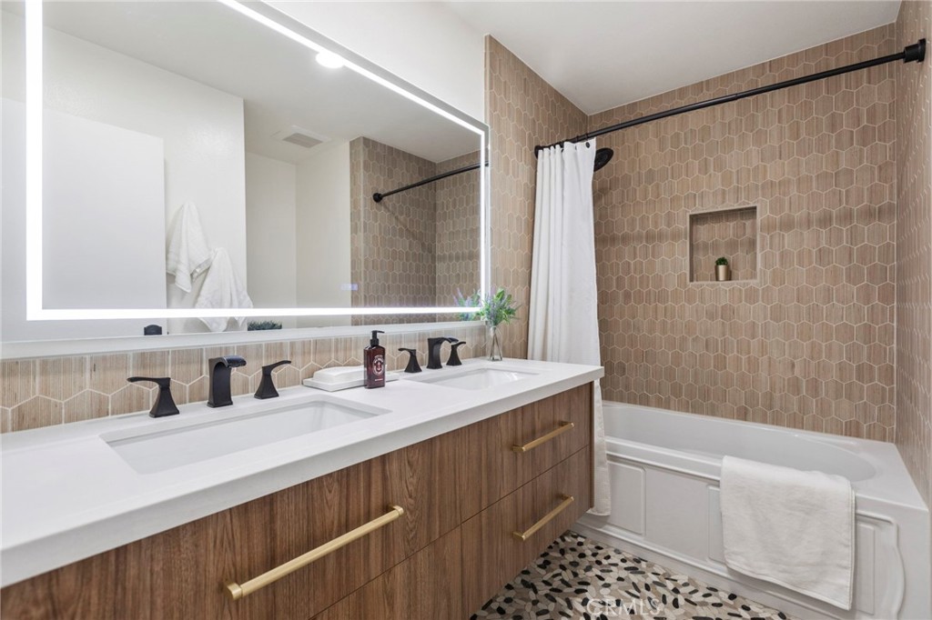 24762 Acropolis Drive