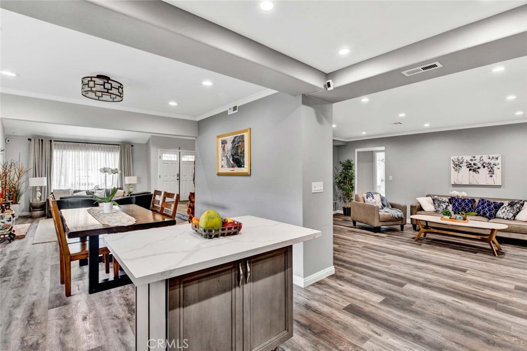 16073 Redwood Street
