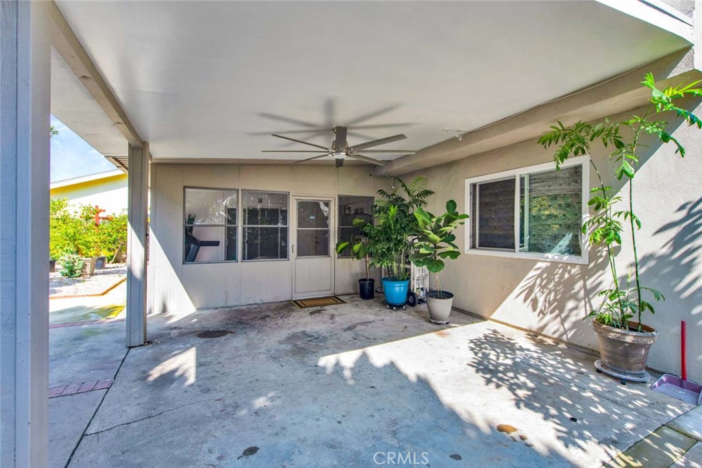 16073 Redwood Street