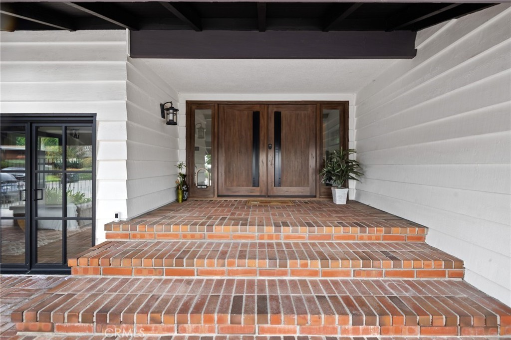 1468 Kensington Drive