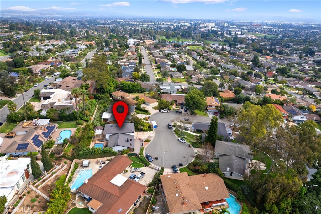 1468 Kensington Drive