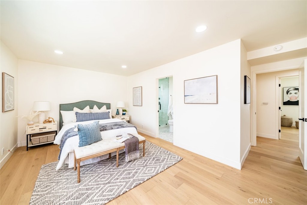 7032 Starlight Circle