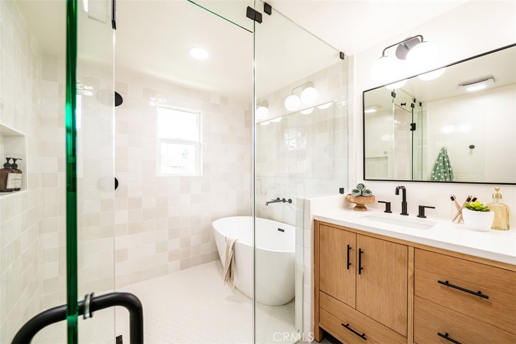 7032 Starlight Circle