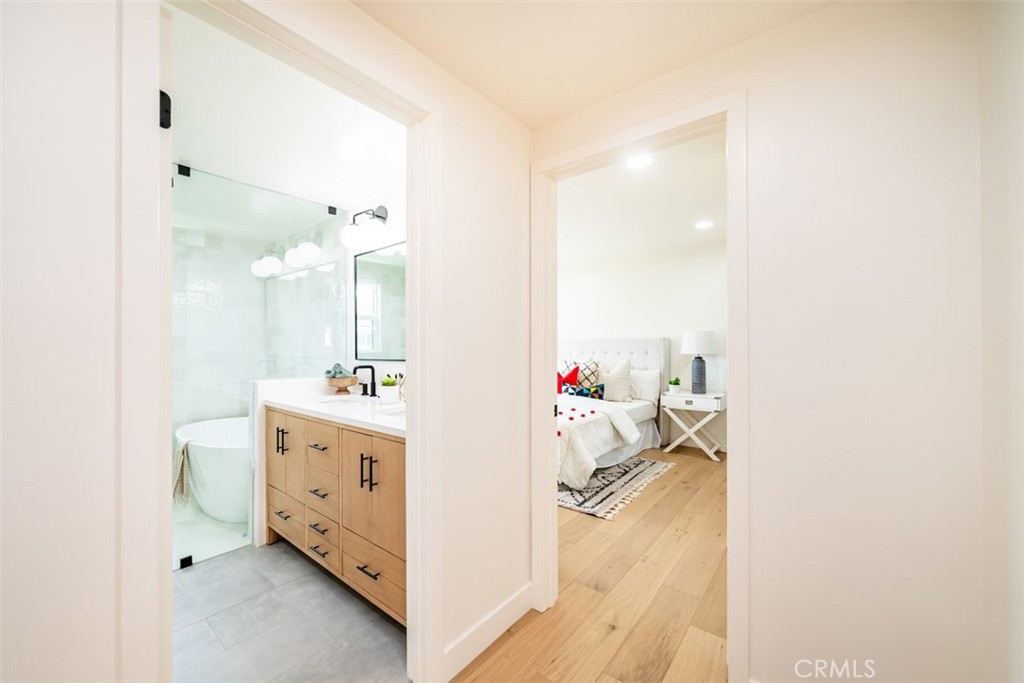 7032 Starlight Circle