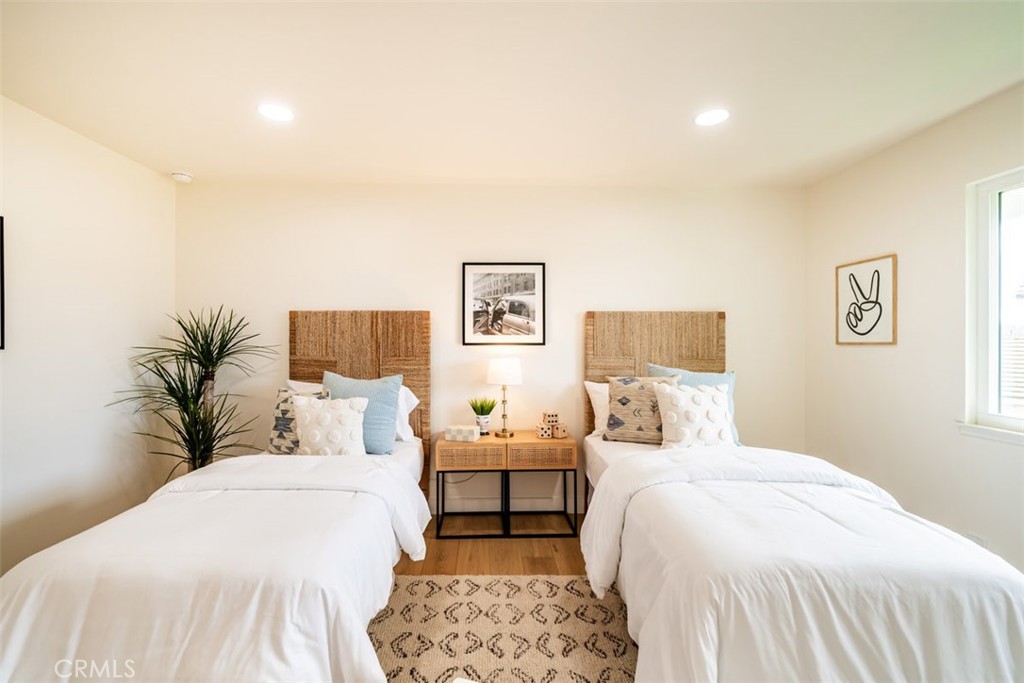 7032 Starlight Circle