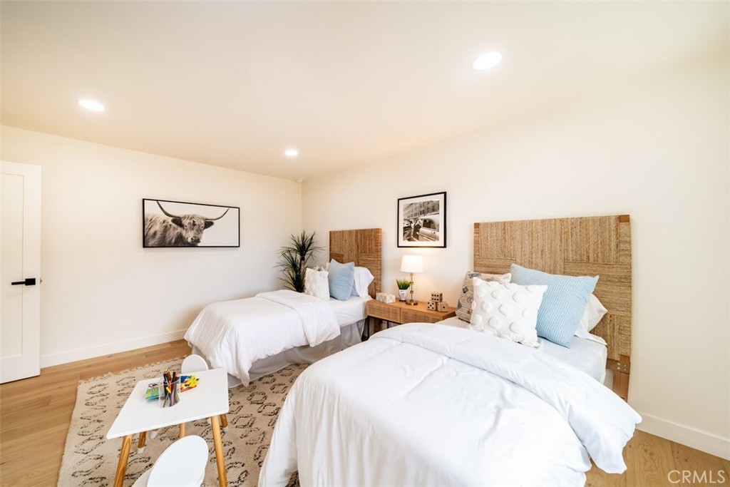 7032 Starlight Circle