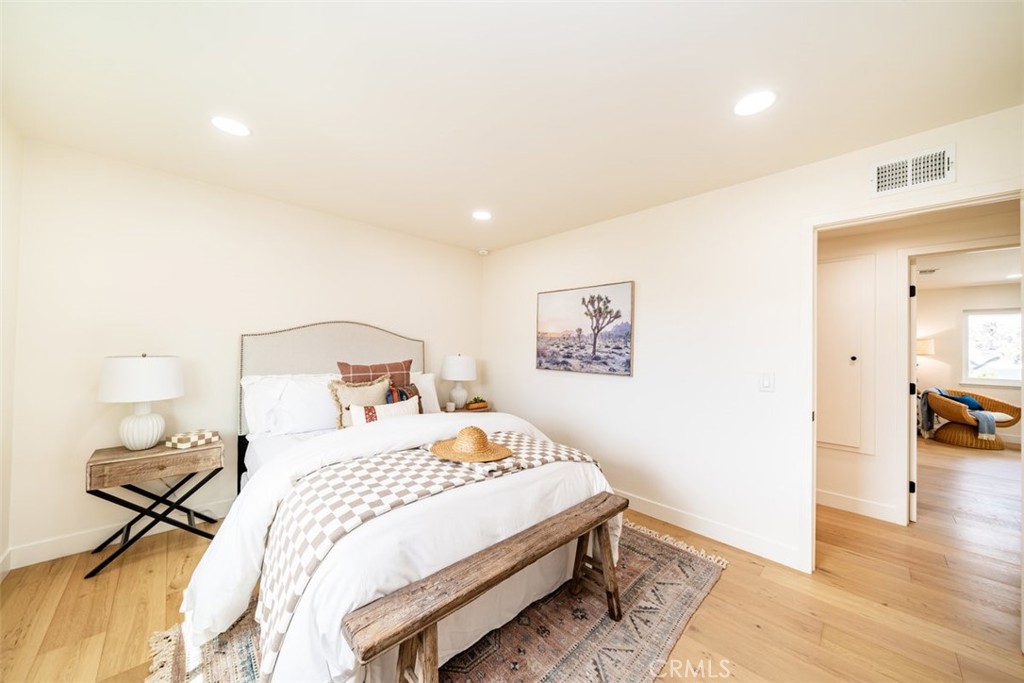 7032 Starlight Circle